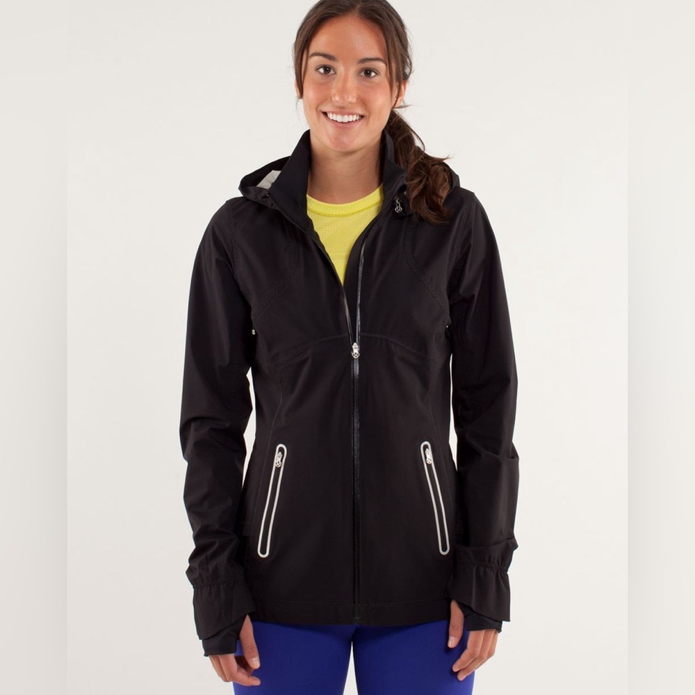 Lululemon Run: Puddle Jumper‎ Jacket Black Size 4